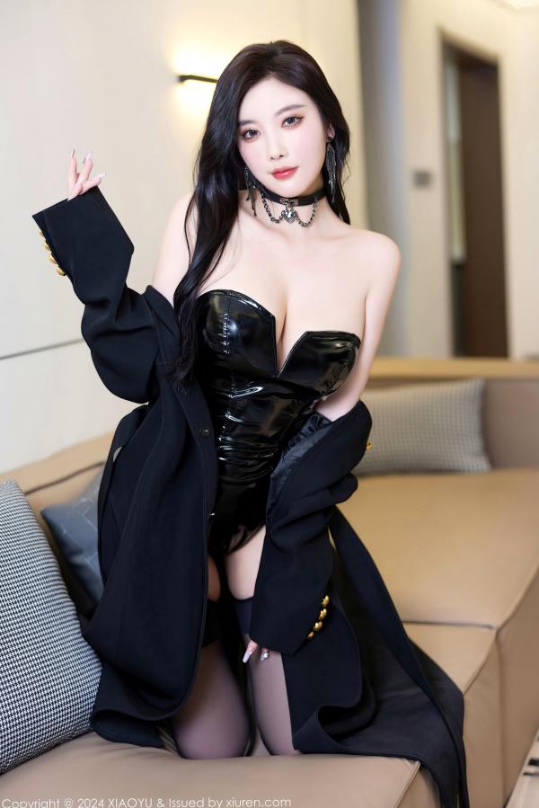 杨晨晨 sugar小甜心CC  XiaoYu语画界-杨晨晨Yome-暗黑系漆皮制服诱惑与黑丝大片-冷艳御姐私房写真第43张图片