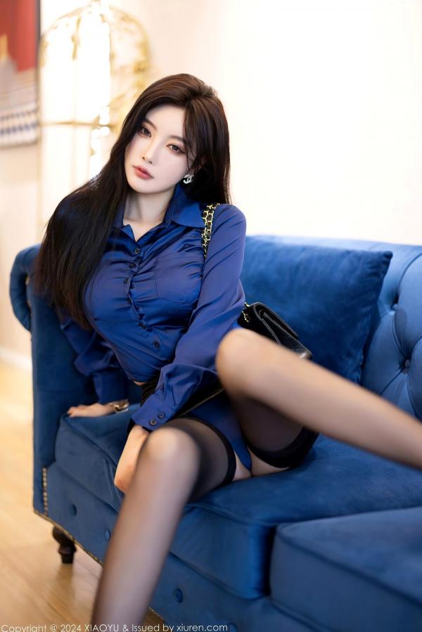    XiaoYu语画界杨晨晨Yome私房写真：哈尔滨旅拍极致OL诱惑，蓝色蕾丝内衣搭配黑丝美腿，完美演绎职场御姐曼妙身姿，视觉大尺度盛宴第22张图片
