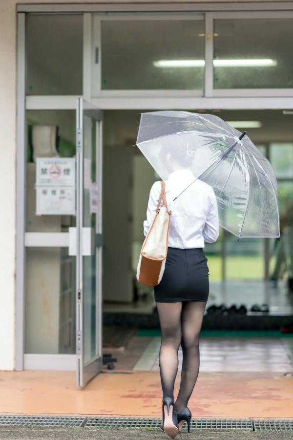    けん研(けんけん) 如果她是老师：校园课堂眼镜教师制服角色扮演写真第1张图片