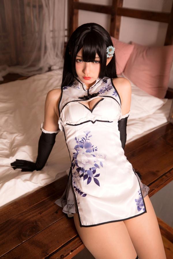    神楽坂真冬-004-艳娘幻梦谭-瓶儿角色扮演-纯欲旗袍COS私房照-精致美腿诱惑女神第21张图片