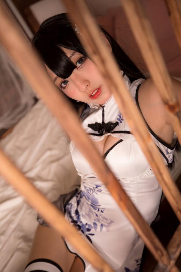    神楽坂真冬-004-艳娘幻梦谭-瓶儿角色扮演-纯欲旗袍COS私房照-精致美腿诱惑女神第74张图片