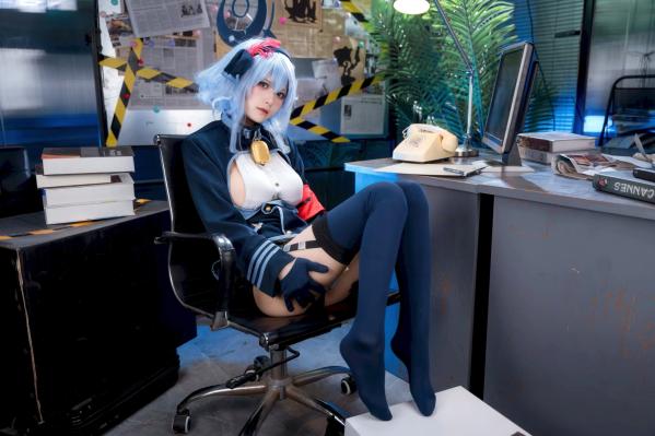   九柒喵：蔚蓝档案天雨亚子制服COS，办公室风情尽显角色诱惑魅力 [46P]第19张图片