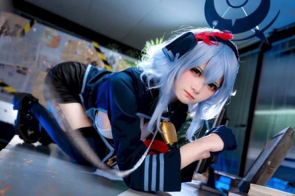    九柒喵：蔚蓝档案天雨亚子制服COS，办公室风情尽显角色诱惑魅力 [46P]第27张图片