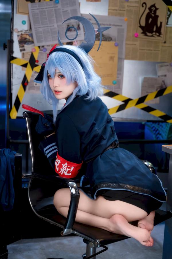    九柒喵：蔚蓝档案天雨亚子制服COS，办公室风情尽显角色诱惑魅力 [46P]第41张图片