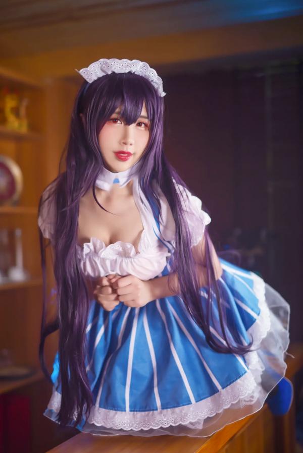    九曲Jean女仆霞之丘诗羽COS：精致酒吧酒廊背景下的迷人角色扮演，诱惑黑丝演绎二次元风情[35P]第11张图片