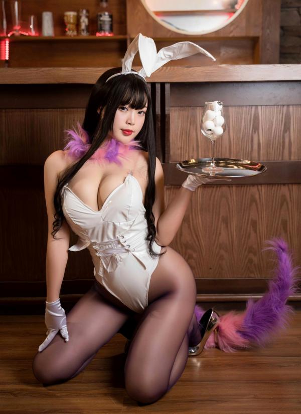    白烨-045-恶魔姐姐：酒吧兔女郎Cosplay、诱惑黑丝高叉连体衣、性感御姐写真第20张图片