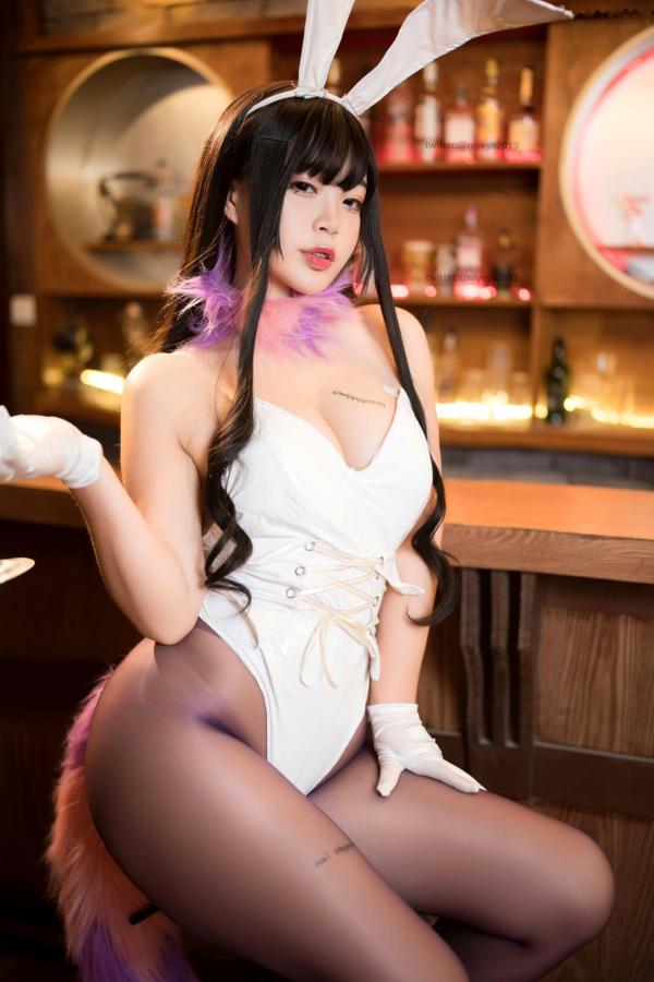    白烨-045-恶魔姐姐：酒吧兔女郎Cosplay、诱惑黑丝高叉连体衣、性感御姐写真第39张图片