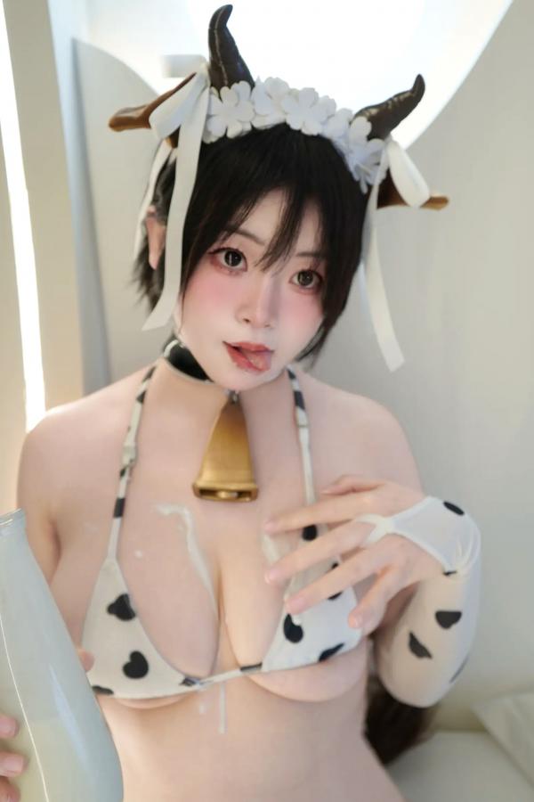    一只猫猫帽 - 奶牛与汁 [99P]，极致诱惑奶牛比基尼Cosplay写真，湿身系列挑战视觉极限第65张图片