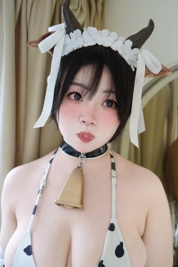    一只猫猫帽 - 奶牛与汁 [99P]，极致诱惑奶牛比基尼Cosplay写真，湿身系列挑战视觉极限第91张图片