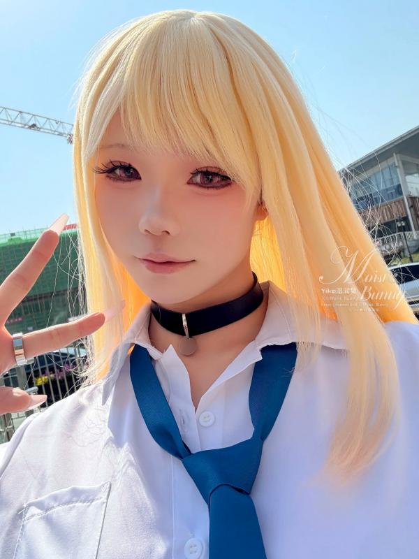    咬一口兔娘 - 喜多川海梦校服私房COS，教室主题大胆诱惑视觉大片 [76P]第71张图片