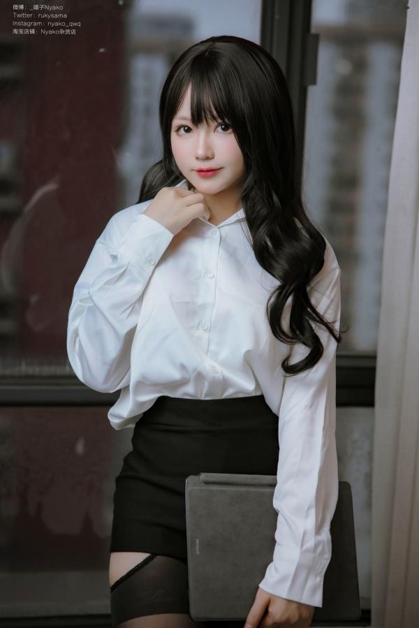    Nyako喵子-危险的邻家女士OL，职场装扮下的绳艺诱惑，办公室OL制服写真第1张图片