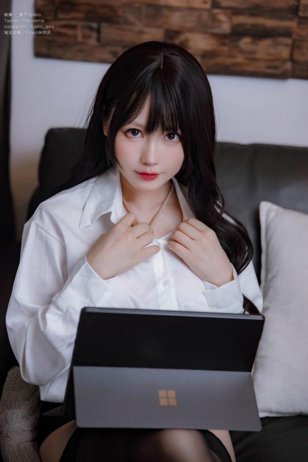    Nyako喵子-危险的邻家女士OL，职场装扮下的绳艺诱惑，办公室OL制服写真第5张图片