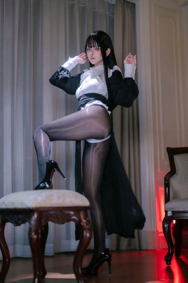    屿鱼 黑丝修女角色扮演私房写真，极致诱惑的高跟美腿，呈现禁忌与性感完美交织的视觉盛宴 [40P]第12张图片