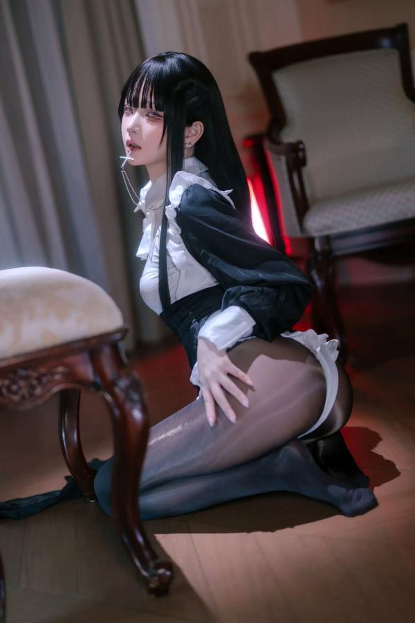    屿鱼 黑丝修女角色扮演私房写真，极致诱惑的高跟美腿，呈现禁忌与性感完美交织的视觉盛宴 [40P]第28张图片