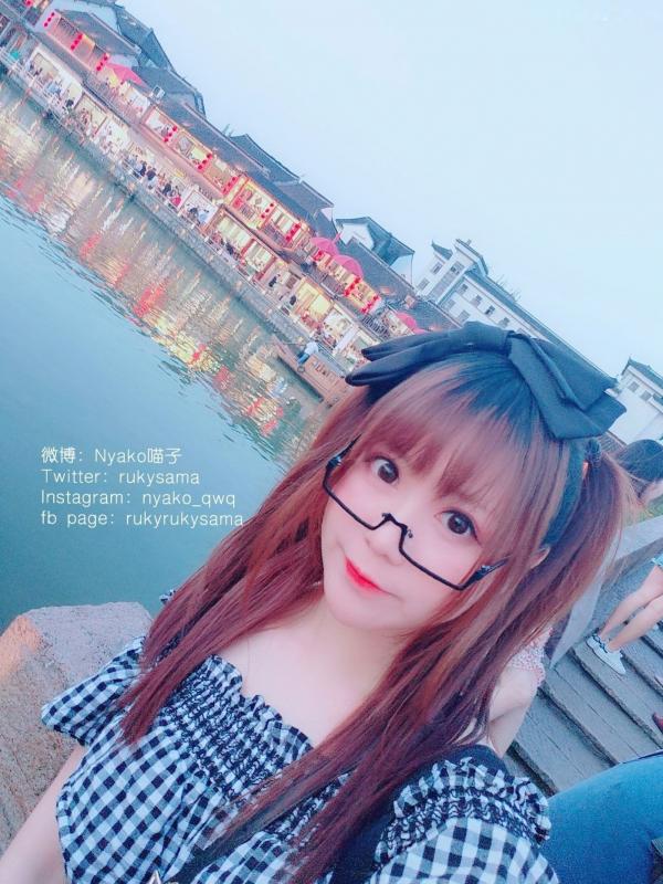    Nyako喵子百变风情写真，涵盖清新户外街拍、私房自拍与精美角色扮演，展现可爱又性感的迷人魅力第11张图片