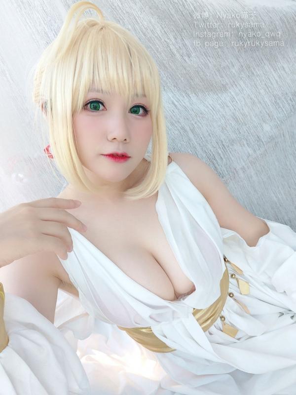    Nyako喵子百变风情写真，涵盖清新户外街拍、私房自拍与精美角色扮演，展现可爱又性感的迷人魅力第182张图片