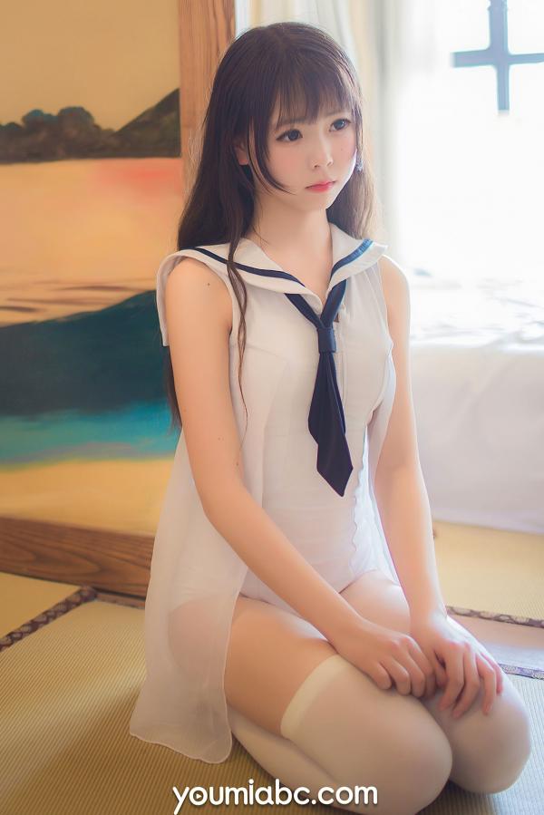    YouMi尤蜜-2021.04.27-向小圆《死库水软妹》清纯日系少女写真，白色连体泳衣，制服诱惑，灵动萝莉清新居家风格第2张图片