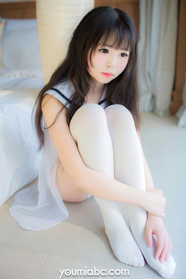    YouMi尤蜜-2021.04.27-向小圆《死库水软妹》清纯日系少女写真，白色连体泳衣，制服诱惑，灵动萝莉清新居家风格第12张图片