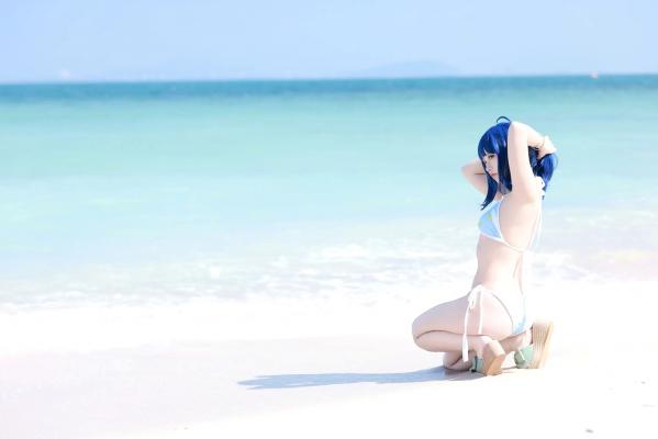    G44不会受伤 - 八奈见杏菜 泳装 海滩外拍写真，清纯蓝发少女，高度还原漫展级COS [29P]第7张图片