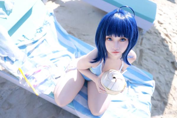    G44不会受伤 - 八奈见杏菜 泳装 海滩外拍写真，清纯蓝发少女，高度还原漫展级COS [29P]第22张图片