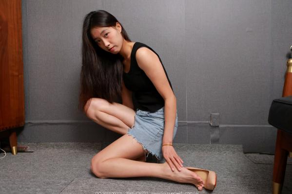    IESS异思趣向 小九《裸足特工（上）》高清美足特写与极品高跟鞋私房摄影[103P]第21张图片