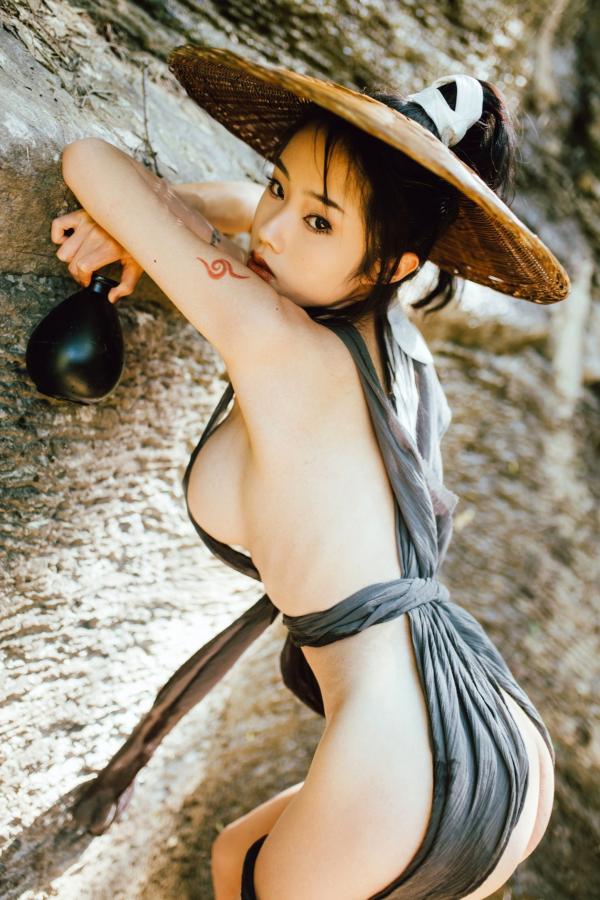    钛合金TiTi-山间野性江湖风，极简古风斗笠大尺度户外私房写真第66张图片