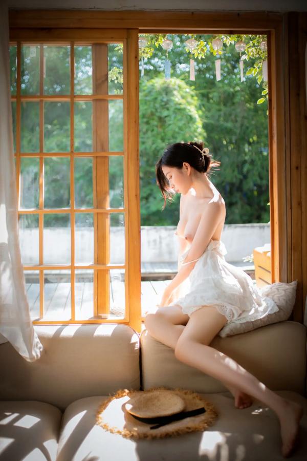    Nnian - 清新夏日物语，唯美家居私房照，展现通透白嫩与迷人诱惑[37P]第24张图片