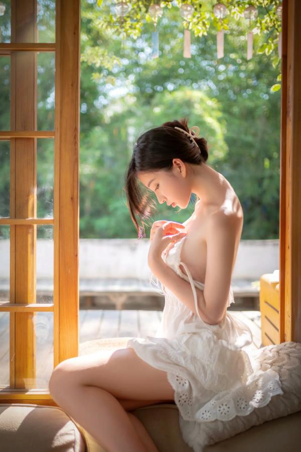    Nnian - 清新夏日物语，唯美家居私房照，展现通透白嫩与迷人诱惑[37P]第27张图片