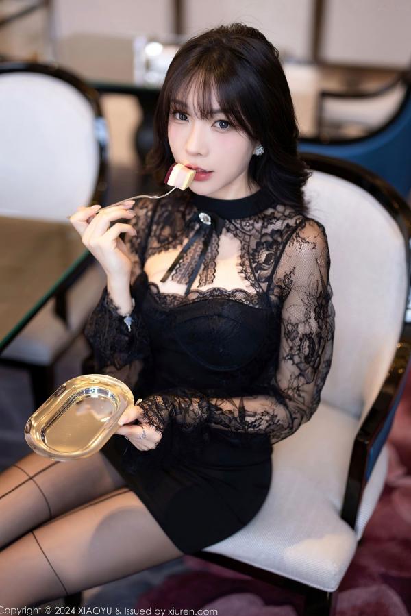 徐莉芝Booty 陈芝  XiaoYu语画界：徐莉芝Booty哈尔滨精品旅拍，黑色精致蕾丝裙与诱惑内衣写真，极致黑丝美腿私房大片第11张图片