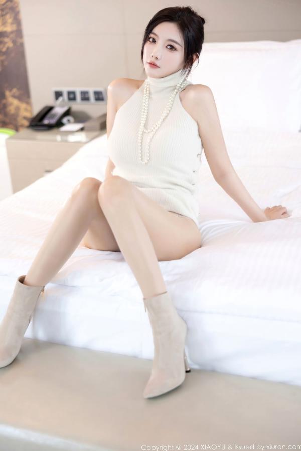 杨晨晨 sugar小甜心CC  XiaoYu语画界-杨晨晨Yome-浅色露肩连衣短裙-紧身裙勾勒曼妙曲线-轻熟风私房照-2024.03.15-无圣光大尺度第31张图片
