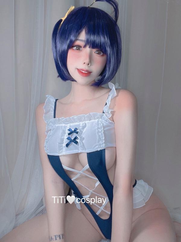    钛合金TiTi-猫耳女仆装镜面自拍，绝美角色扮演，身材诱惑，尽显极致魅力第2张图片