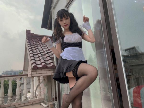    钛合金TiTi-猫耳女仆装镜面自拍，绝美角色扮演，身材诱惑，尽显极致魅力第47张图片