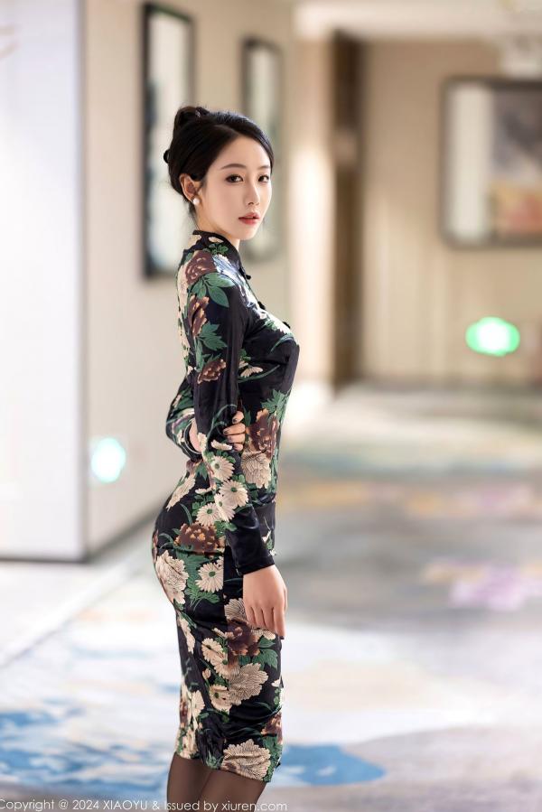    XiaoYu语画界-苏苏阿-古典印花旗袍与黑丝蕾丝内衣极致诱惑写真-私房照御姐气质女神第5张图片