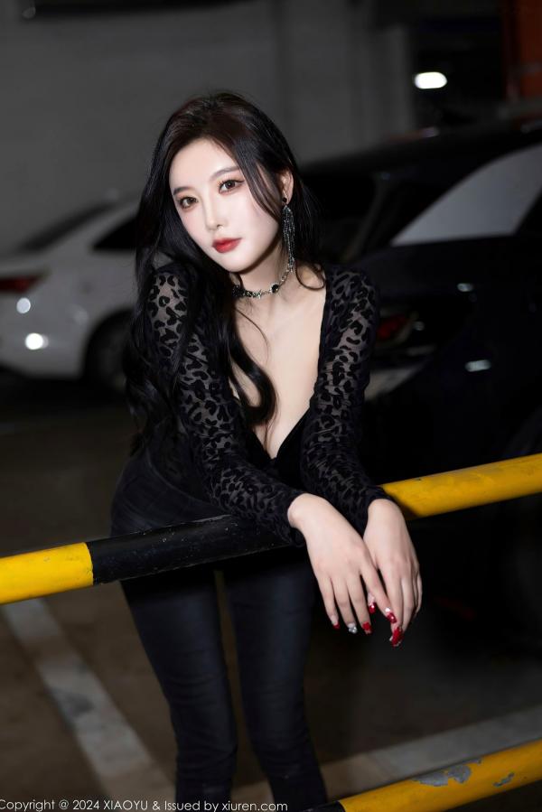 杨晨晨 sugar小甜心CC  XiaoYu语画界-杨晨晨Yome-黑色豹纹透视连体衣-室内家居与车库野性私房大尺度写真-2024.03.08第23张图片