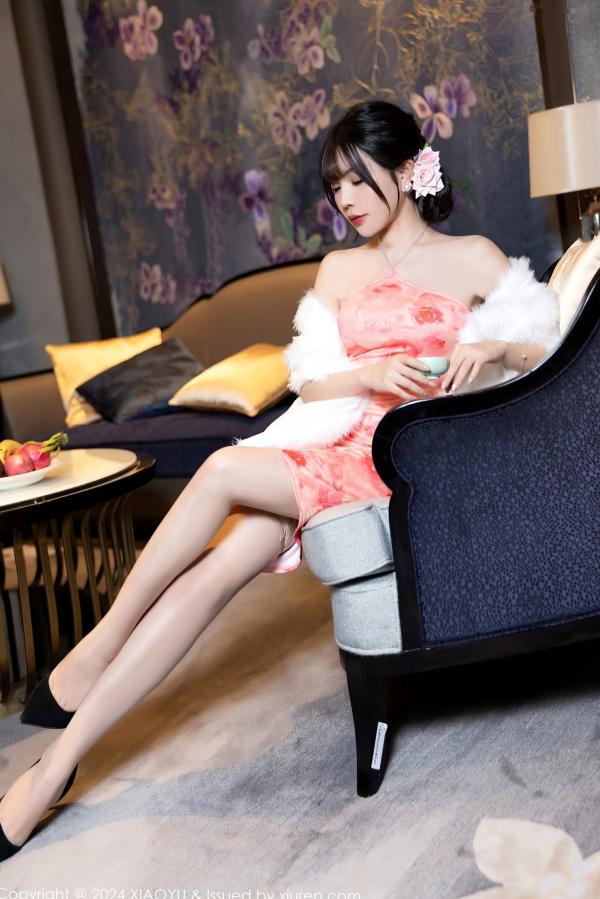 徐莉芝Booty 陈芝  XiaoYu语画界：徐莉芝古风改良旗袍与诱惑黑蕾丝写真，极致丝袜曲线尽显私房魅力第10张图片