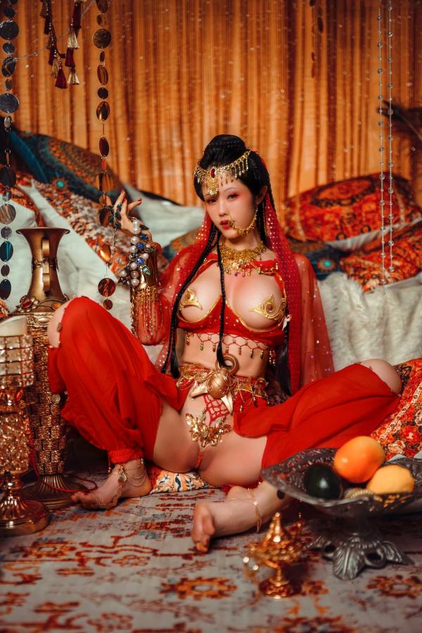    钛合金TiTi-塞上红鸾：华丽异域风情舞娘角色扮演，极致性感大尺度视觉盛宴第15张图片
