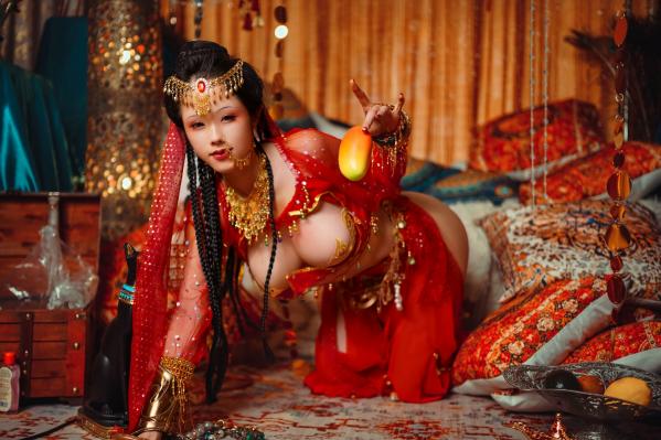    钛合金TiTi-塞上红鸾：华丽异域风情舞娘角色扮演，极致性感大尺度视觉盛宴第17张图片