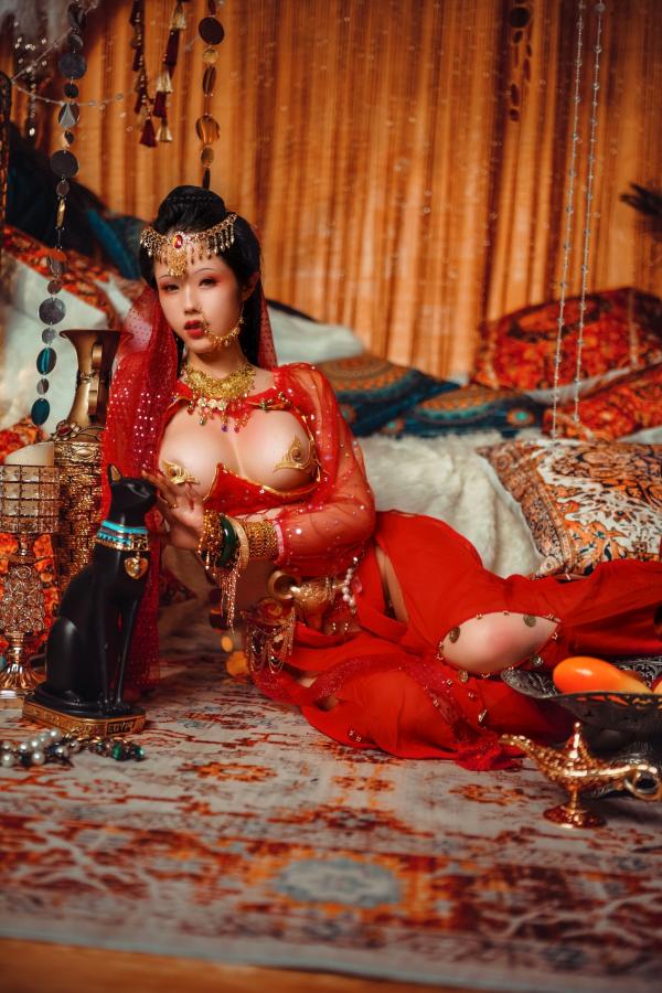    钛合金TiTi-塞上红鸾：华丽异域风情舞娘角色扮演，极致性感大尺度视觉盛宴第19张图片