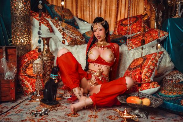    钛合金TiTi-塞上红鸾：华丽异域风情舞娘角色扮演，极致性感大尺度视觉盛宴第24张图片