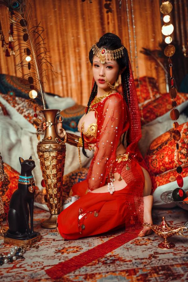    钛合金TiTi-塞上红鸾：华丽异域风情舞娘角色扮演，极致性感大尺度视觉盛宴第25张图片