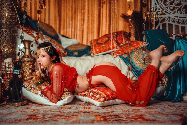    钛合金TiTi-塞上红鸾：华丽异域风情舞娘角色扮演，极致性感大尺度视觉盛宴第29张图片