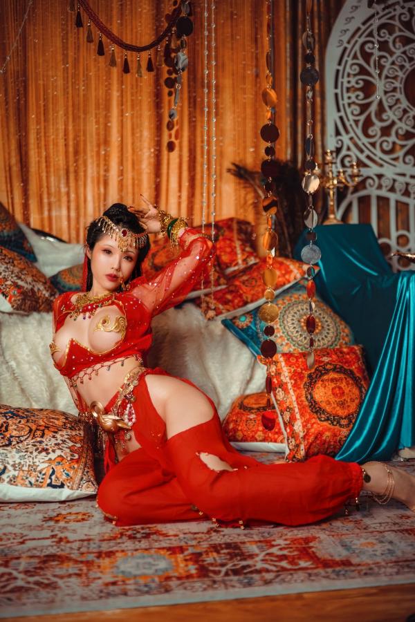    钛合金TiTi-塞上红鸾：华丽异域风情舞娘角色扮演，极致性感大尺度视觉盛宴第31张图片