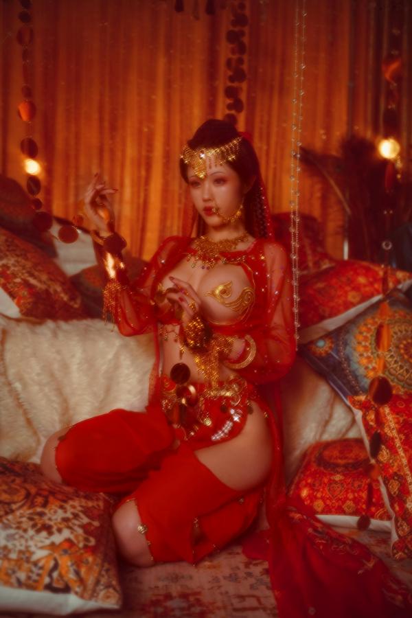    钛合金TiTi-塞上红鸾：华丽异域风情舞娘角色扮演，极致性感大尺度视觉盛宴第39张图片