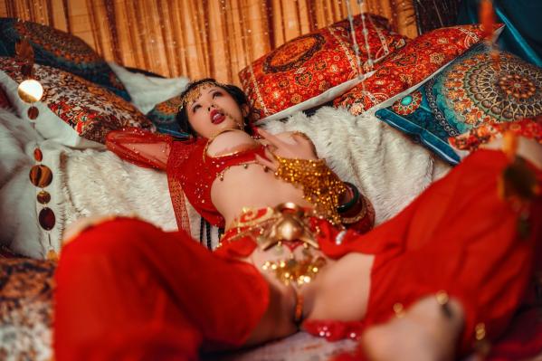    钛合金TiTi-塞上红鸾：华丽异域风情舞娘角色扮演，极致性感大尺度视觉盛宴第52张图片