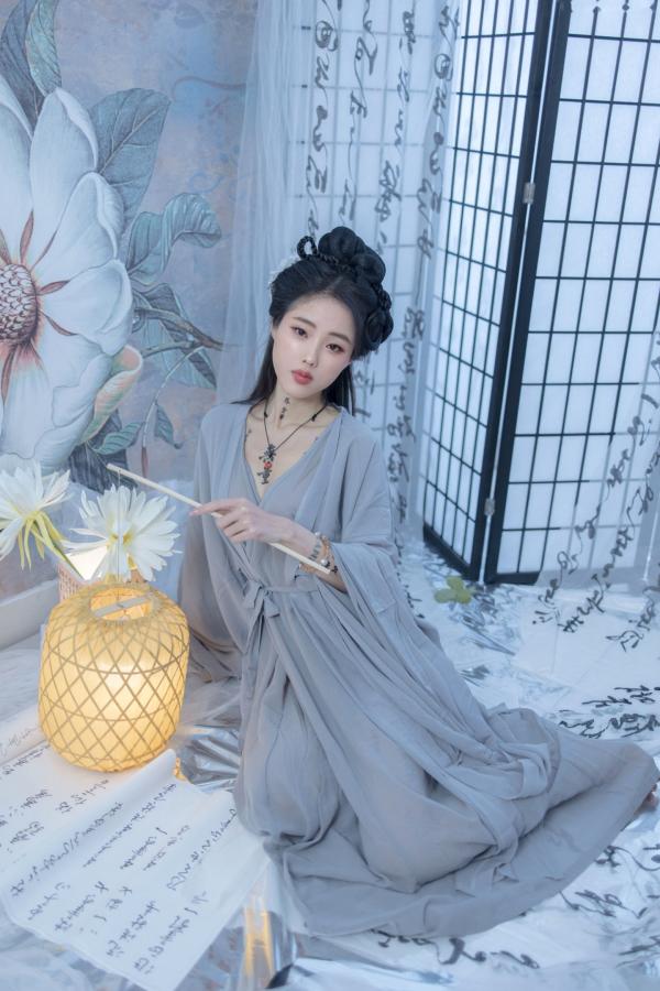    钛合金TiTi-鬼神禄：唯美古风书法纹身人体艺术，屏风水墨意境写真第5张图片