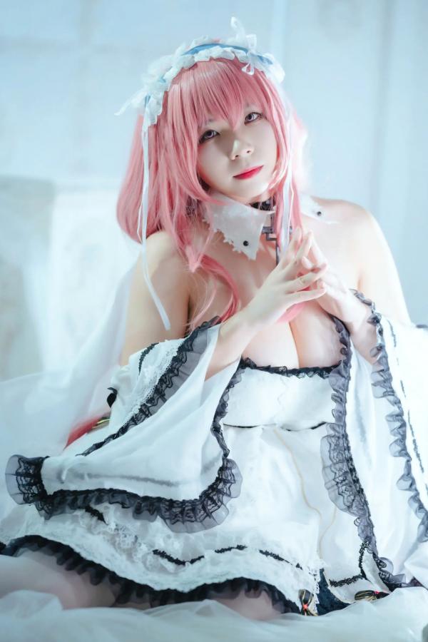    自闭颜球球(无颜小天使wy) - 碧蓝航线英仙座Cosplay，梦幻清纯女仆造型，绝美冷艳之姿，治愈系天使写真[27P]第3张图片