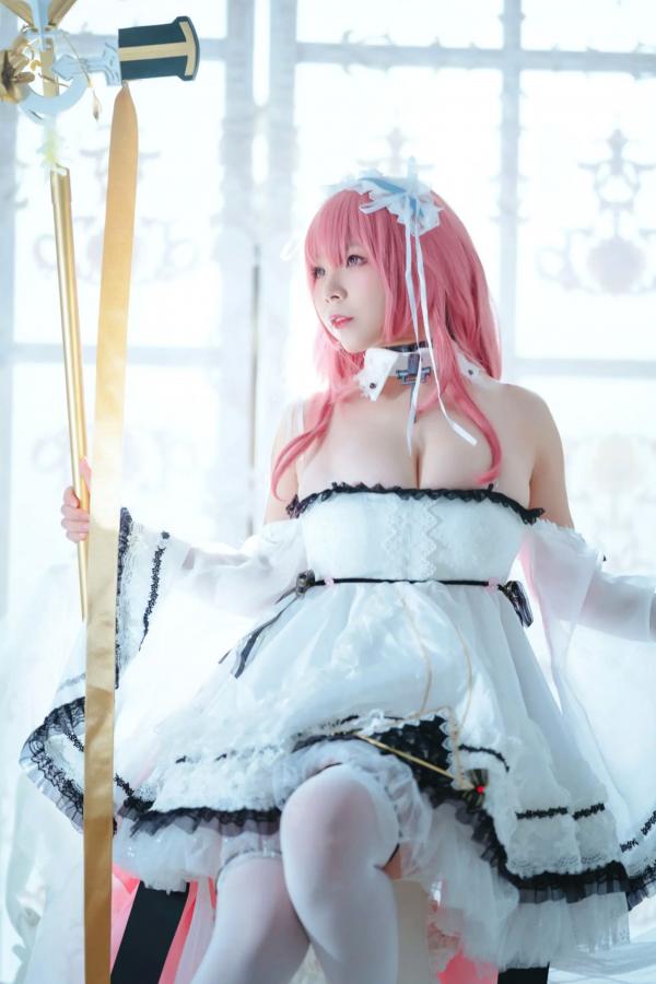    自闭颜球球(无颜小天使wy) - 碧蓝航线英仙座Cosplay，梦幻清纯女仆造型，绝美冷艳之姿，治愈系天使写真[27P]第14张图片