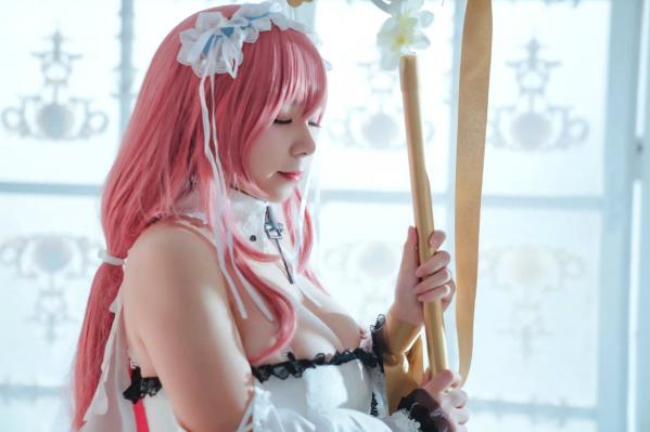    自闭颜球球(无颜小天使wy) - 碧蓝航线英仙座Cosplay，梦幻清纯女仆造型，绝美冷艳之姿，治愈系天使写真[27P]第23张图片
