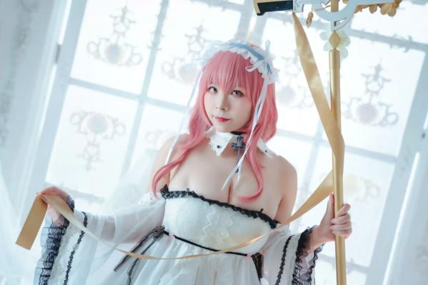    自闭颜球球(无颜小天使wy) - 碧蓝航线英仙座Cosplay，梦幻清纯女仆造型，绝美冷艳之姿，治愈系天使写真[27P]第25张图片