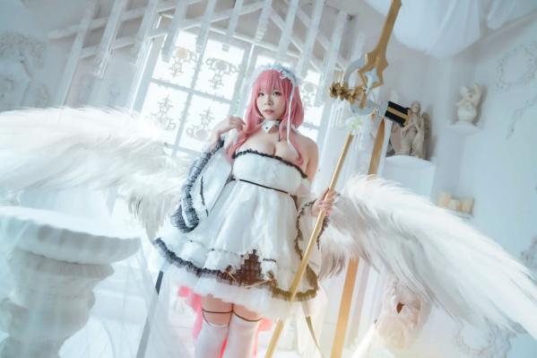    自闭颜球球(无颜小天使wy) - 碧蓝航线英仙座Cosplay，梦幻清纯女仆造型，绝美冷艳之姿，治愈系天使写真[27P]第26张图片